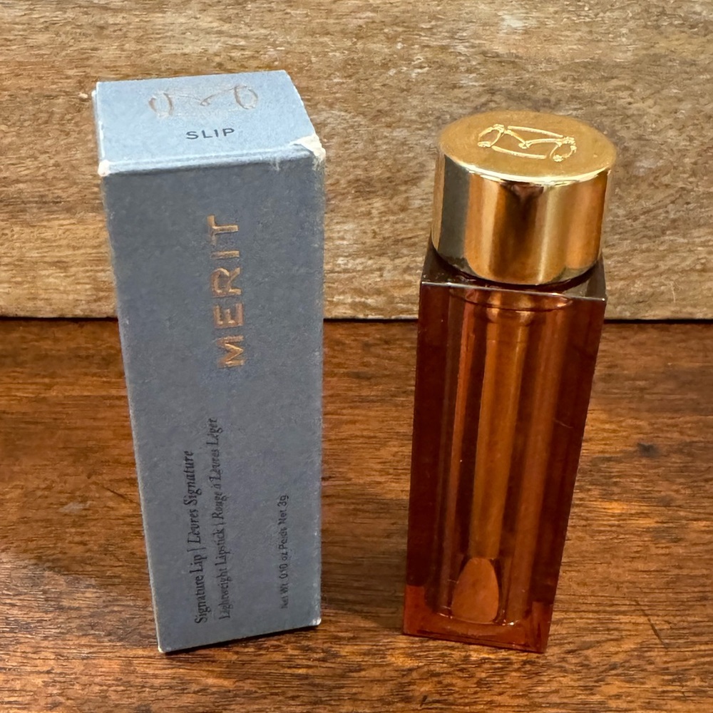 Merit Signature Lip
Perfect stocking stuffer